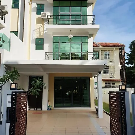 De Nest Holiday Home Bayan Lepas Exterior photo